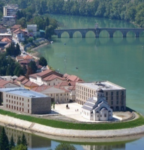 2025/01/images/tour_1779/carobni-large.png